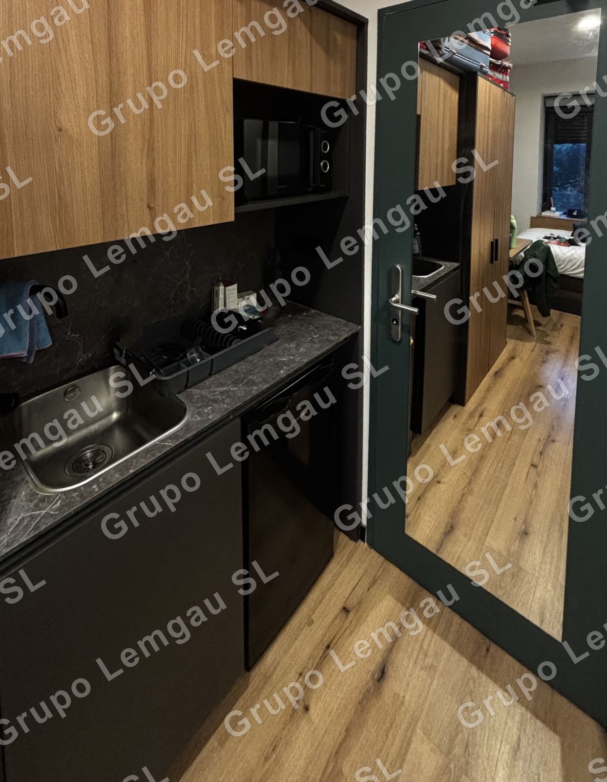 Premium Single Room (CASA ROJA) interior 1