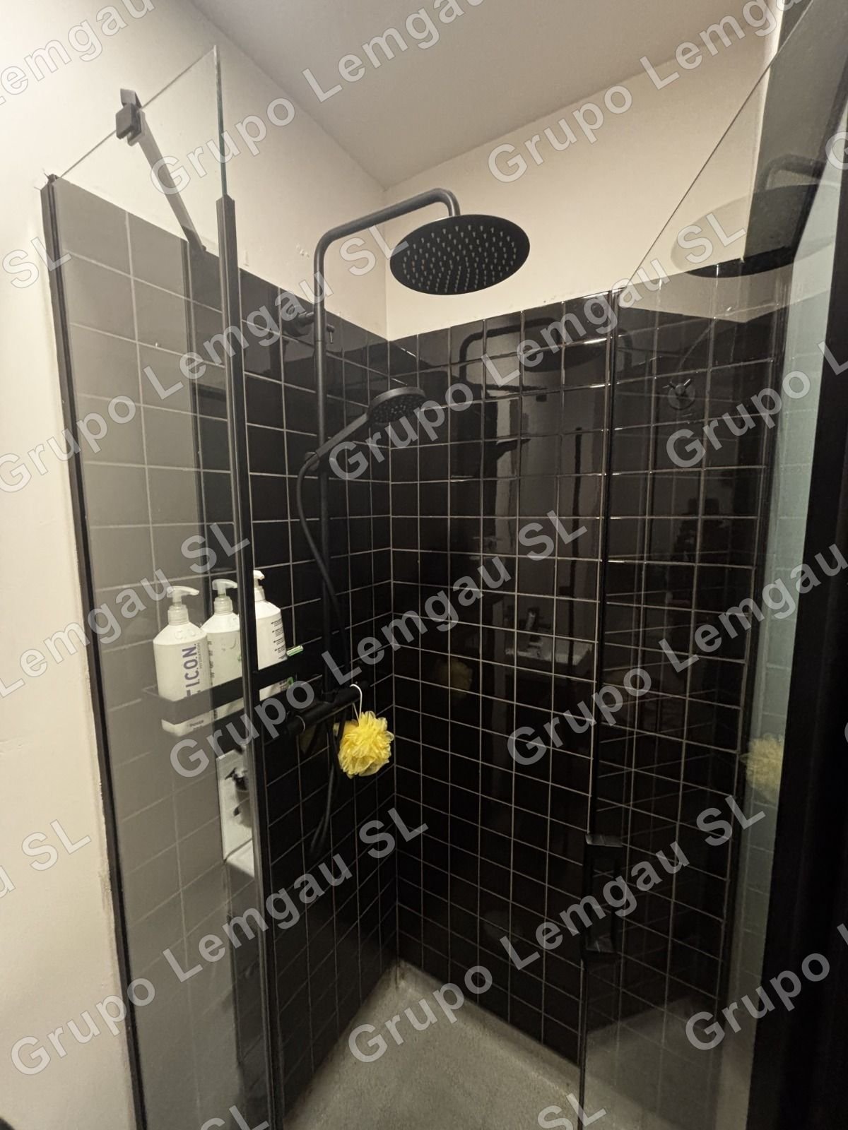 Premium Single Room (CASA ROJA) interior 2